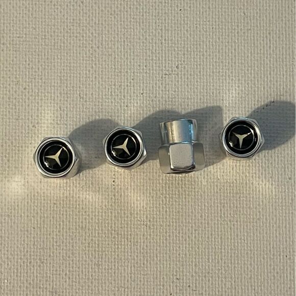 Mercedes Benz Logo valve Stem caps in silver set of 4 NWT - Picture 1 of 4